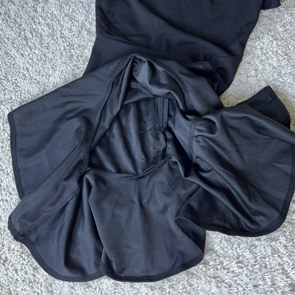 Women’s XS Elegant Black Ruffle Sleeve Dress NWT - Picture 3 of 7